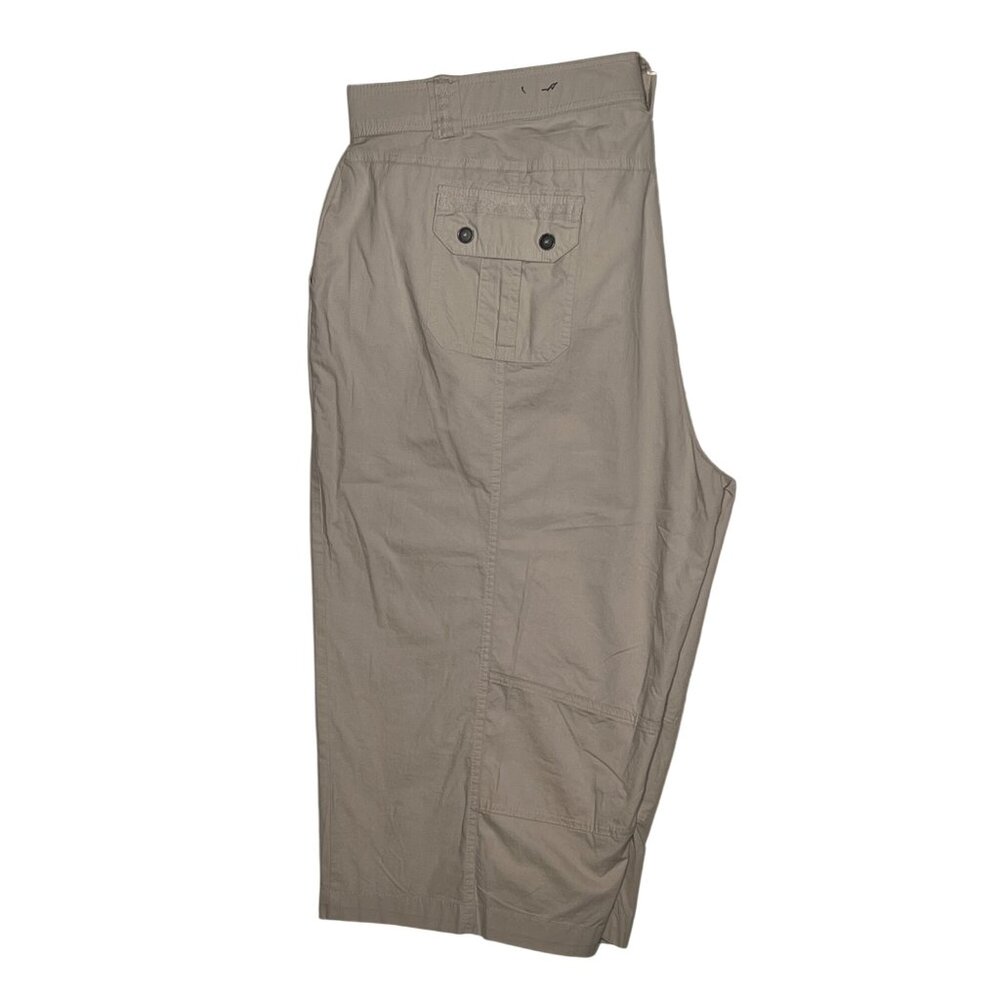 Avenue Womens Beige Cargo Capri Pants 20 Stretch Comfortable Lightweight Casual - Picture 2 of 10